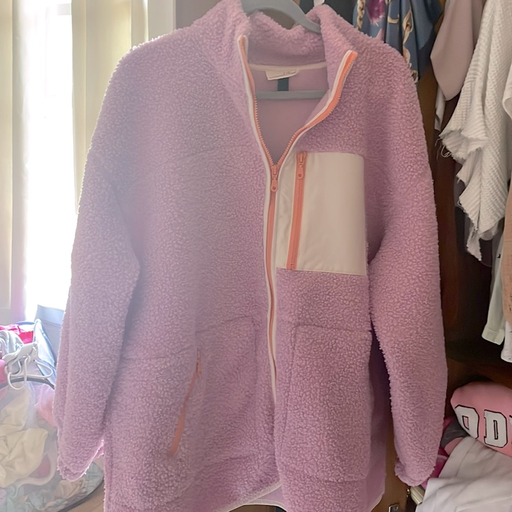 super cute sherpa jacket!!